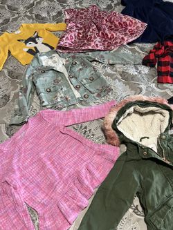 Girls winter clothes 3-4 T/ Ropa de niña 3-4