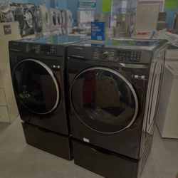 Samsung Washer And Dryer W Pedestal