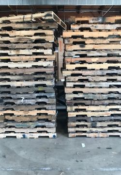 Four-way pallet