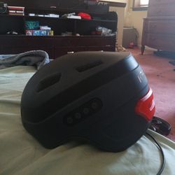 Kracess  Blue Tooth Bike Helmet With Built In Camera