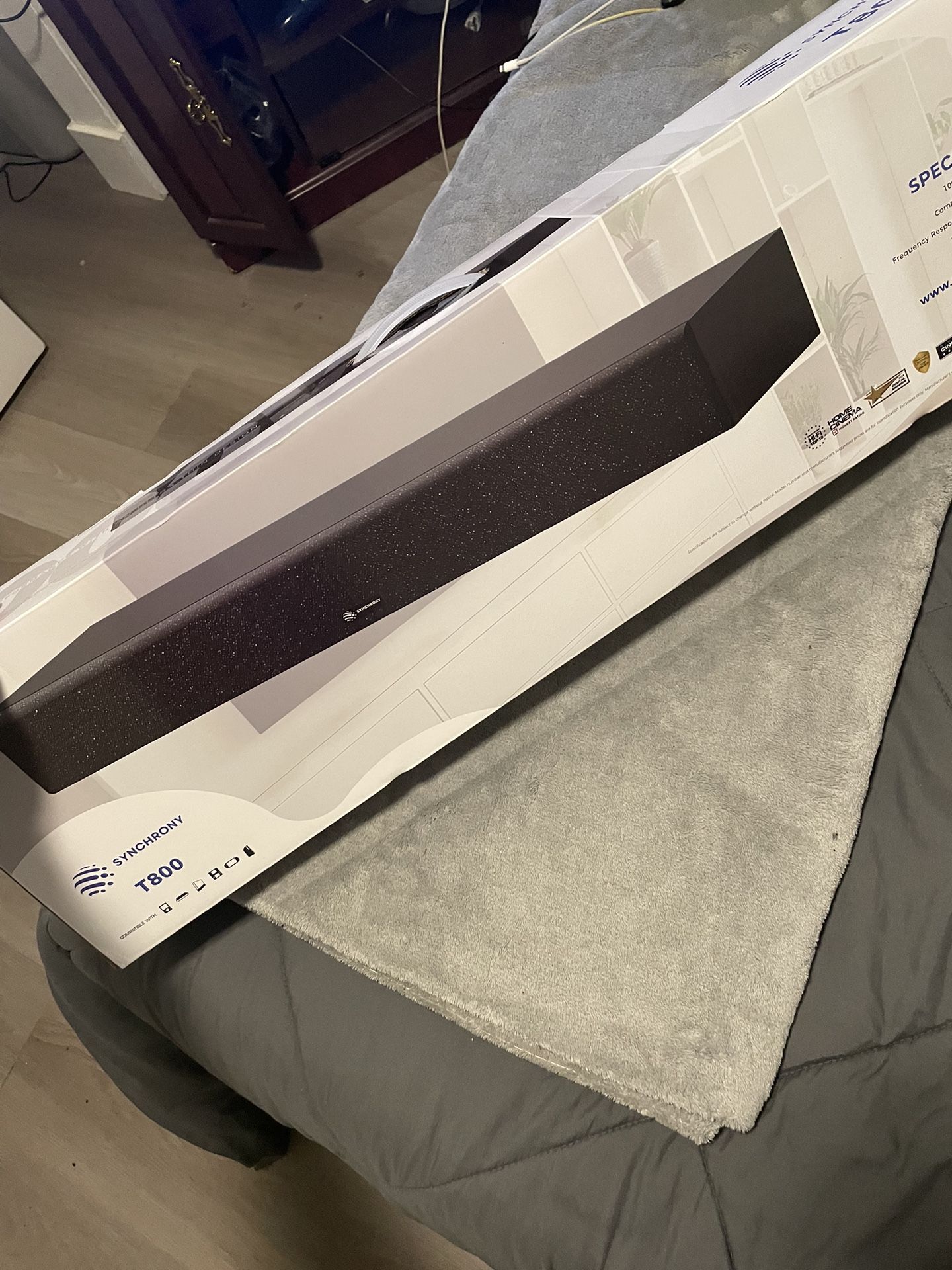 Synchrony T800 Soundbar