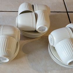 Vintage Mikasa Italian Countryside DD900.Lot of 12cups+12saucers Malaysia-E