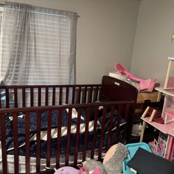 Crib With Mattress Only Used Once. 4 In 1