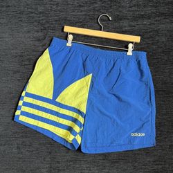 VINTAGE ADIDAS SHORTS 