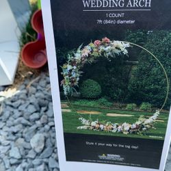 Wedding Arch Round Style It Your Way For The Big Day 