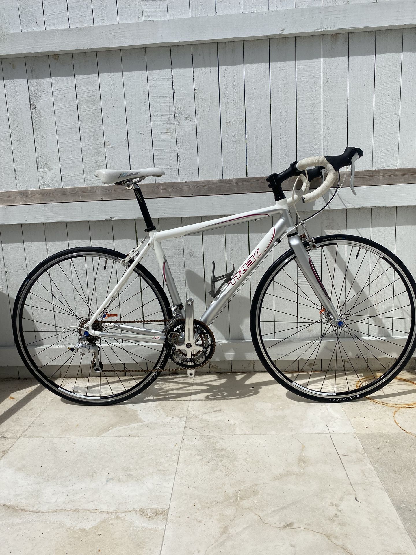 TREK 1.2 WSD ROAD BIKE