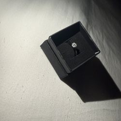 VVS1 Moisannite Engagement Ring