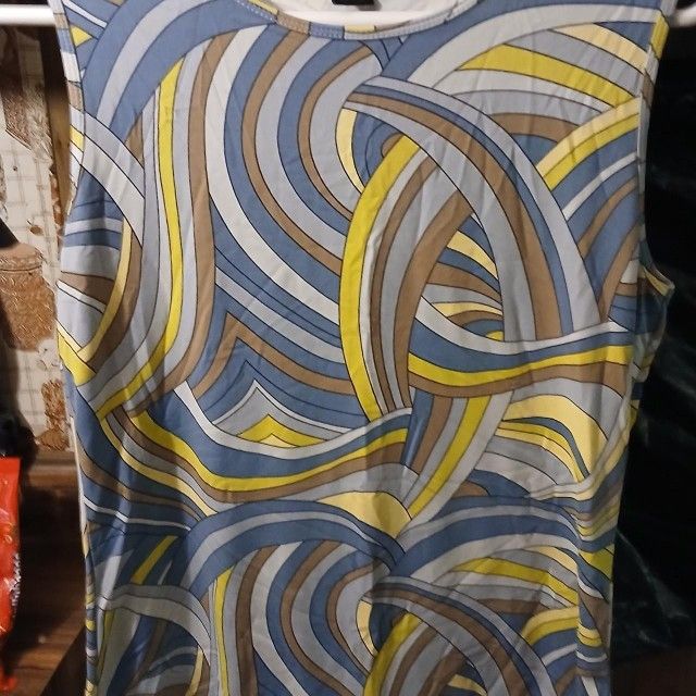 The Limited Sleeveless Printed Tank Top, Size L