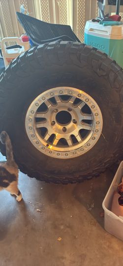 37” BFG and Dirty life Bead Lock