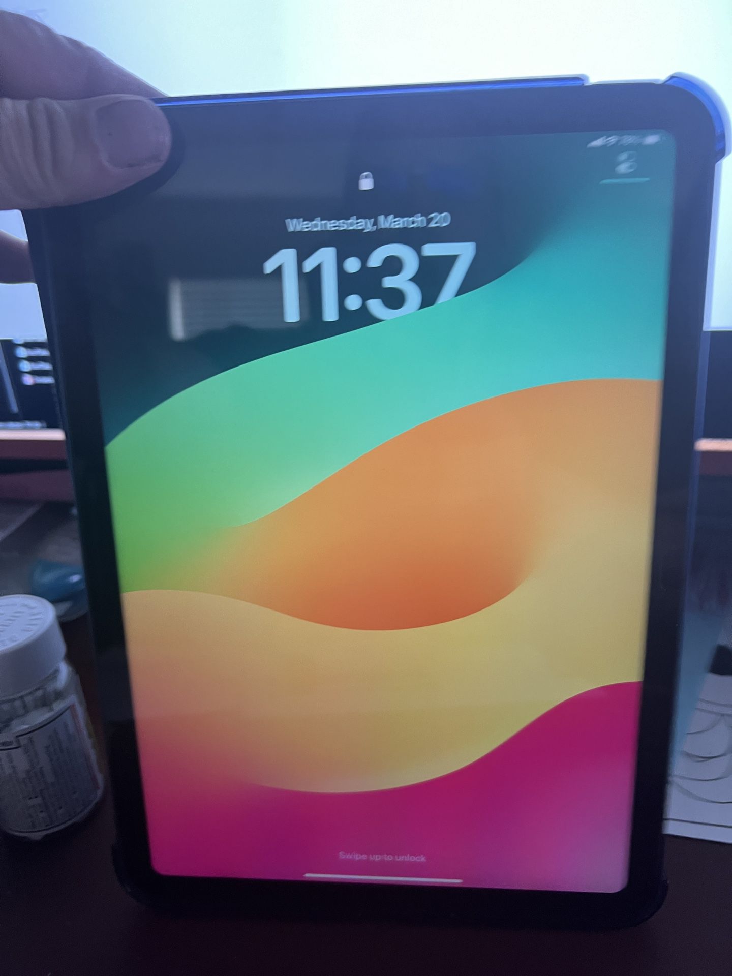 10th Generation iPad 10.9 Inch WiFi + Cellular Latest Model!