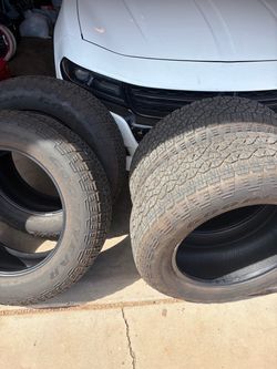275/60r20 set Goodyear Wrangler