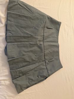 M - Stylish Gray Pleated Mini Skirt – Classic & Chic