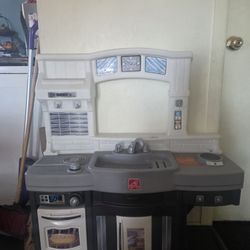 Step 2 Play Kitchen 