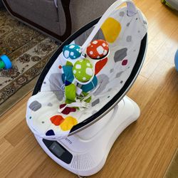 4moms Mamaroo Baby Swing