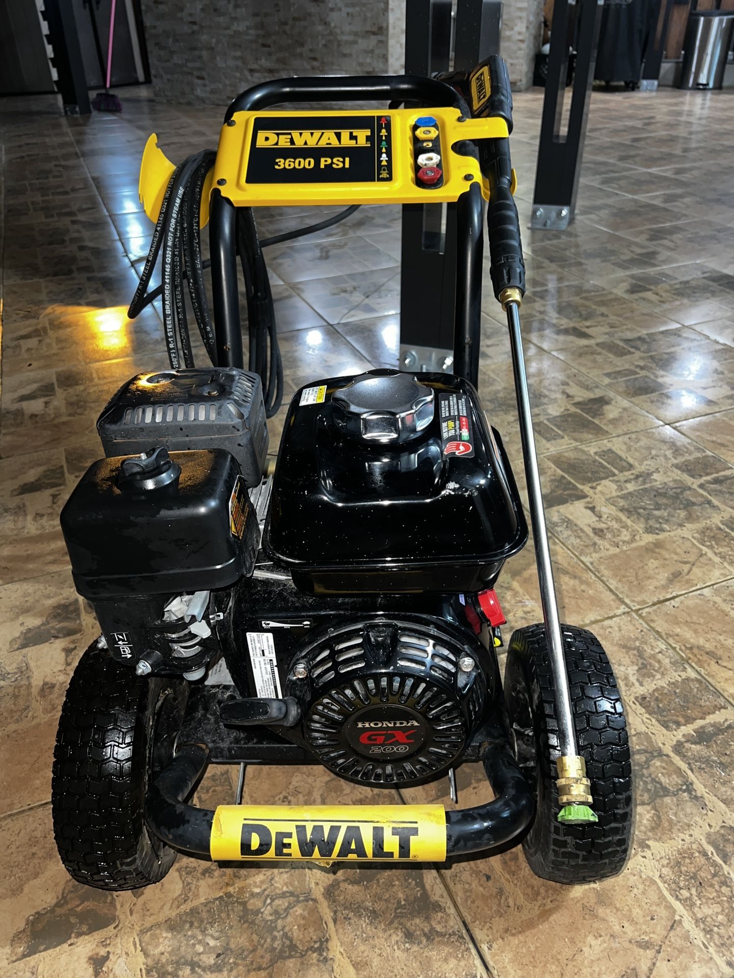 DeWALT