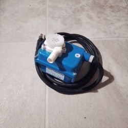 "WATER PUMP" (SUBMERSIBLE AND RECIRCULATING)