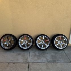 Gram Lights 57dr Triple Chrome 5x114.3 18x9.5 +22 