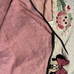 Hooded Baby Girl’s Towels Minnie Mouse & Owl 