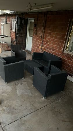 Seneca 5 -Piece Outdoor Faux Rattan Seating Set with Comfortable Chairs, Loveseat & Coffee Table - Dark Brown
