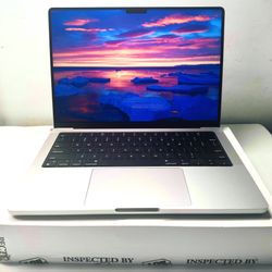 MacBook Pro M4 14” 16gb 512gb SSD Storage 