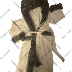 Pottery Barn Faux Fur Hooded Bath Robe Womens OS White