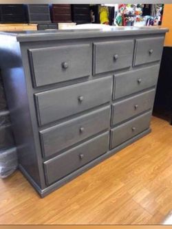 Nine drawers dresser / Comoda / Cajonera 9 gavetas / 9 drawers dresser
