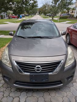 Nissan Versa