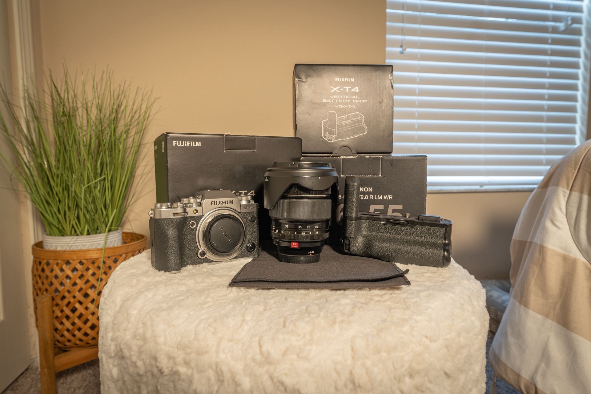 Fujifilm X-T4 + XF 16-55mm f/2.8 Pro Kit – Complete Setup