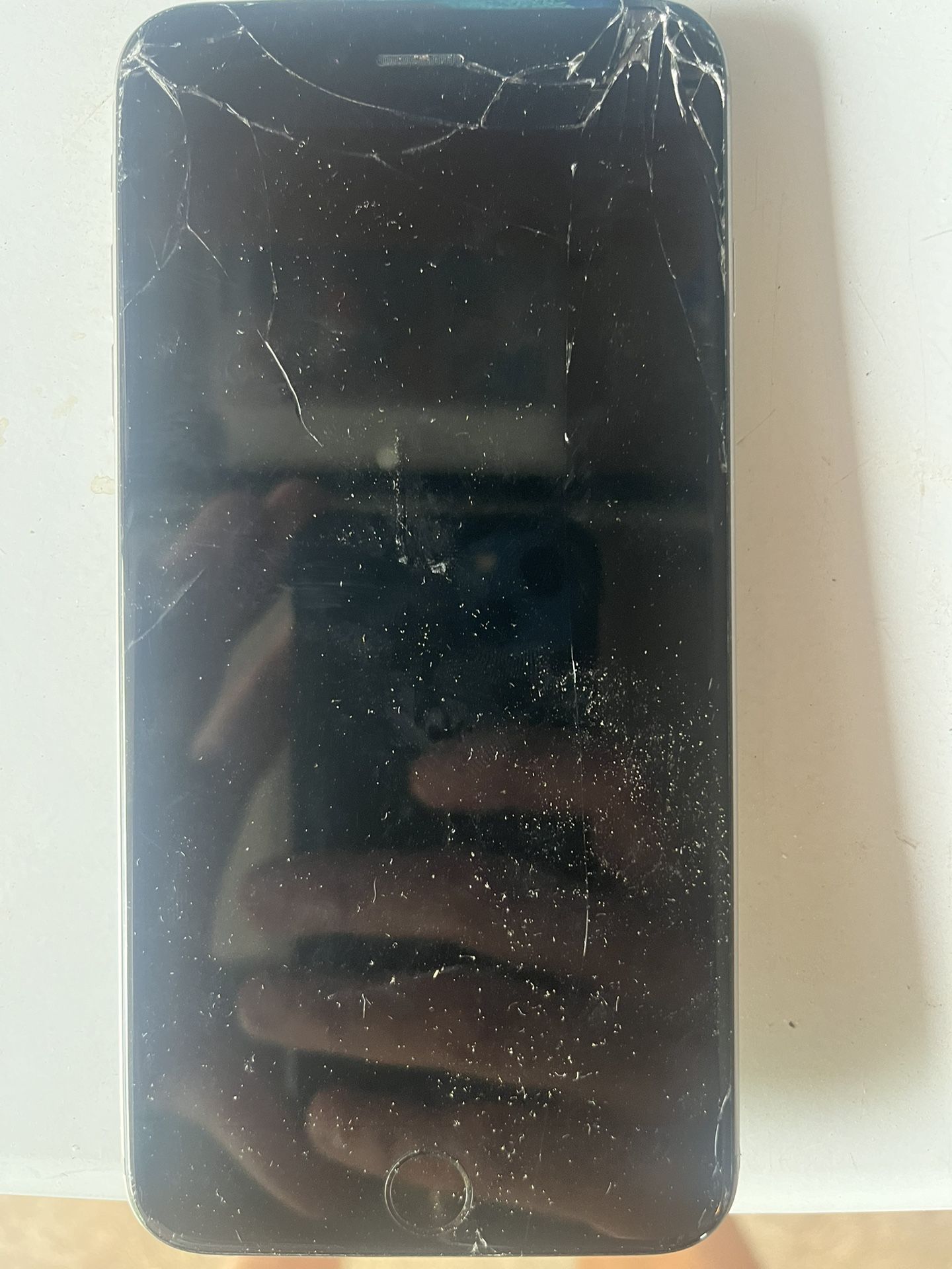 Apple iPhone Cracked Screen $100 OBO