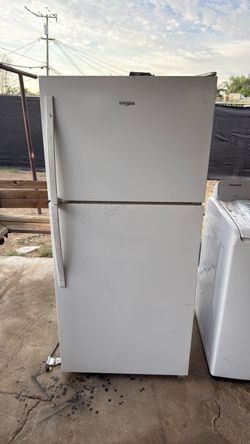 Refrigerator $100