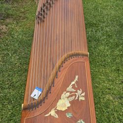 Dunhang Guzheng. Chinese Zither Harp.
