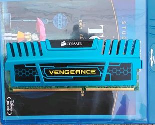 7 Corsair Vengeance DDR3 (2)16Gb (5)8Gb