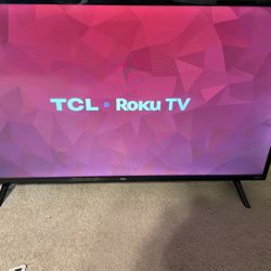 40 Inch TCL Roku Smart TV