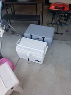 Ice chest coolers