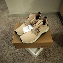 Women's Running Shoes 