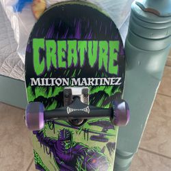Creature Flight Deck Bored 
