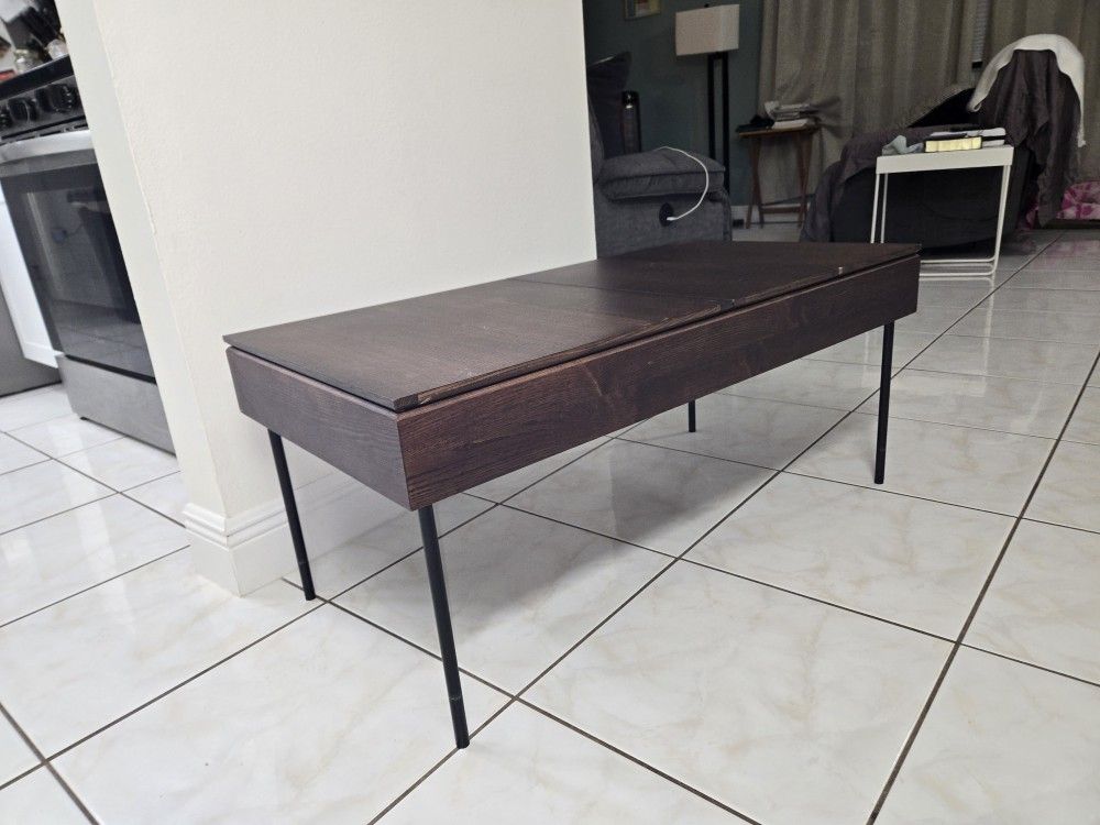 Carta Coffee Table- Deltona
