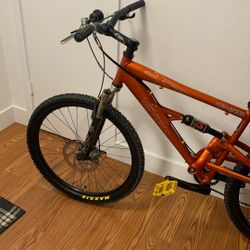 High Quality Mountain Bike - Ready To Ride 