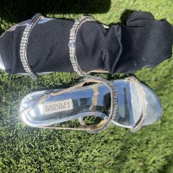 Flat Sandals With Crystals ( size 7 )