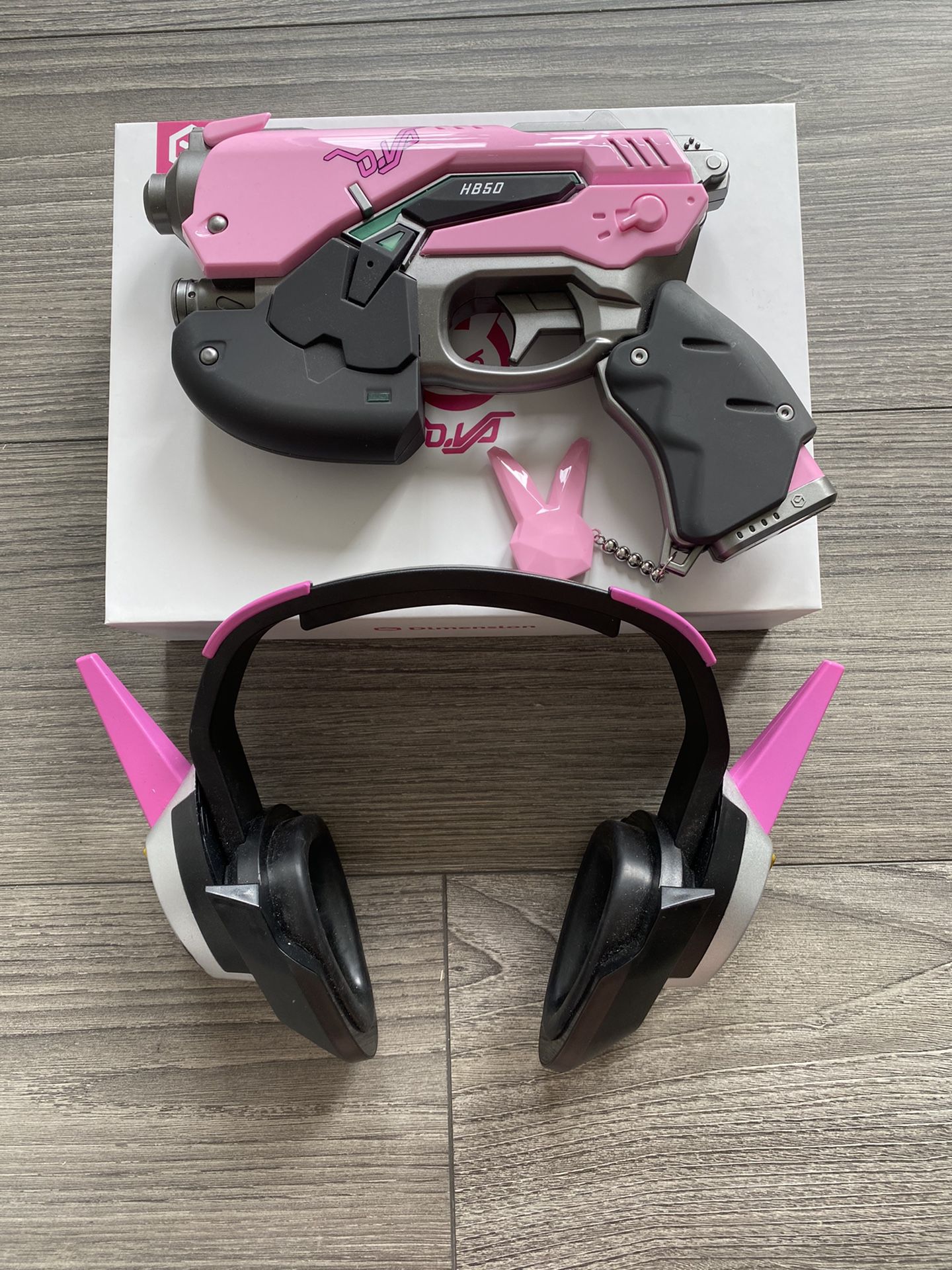 DVA Overwatch USB gun portable charger and headset