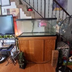 100 Gallon Tank And Stand 175 .00 With Filter
