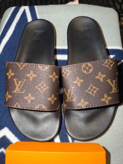 Lv sandals