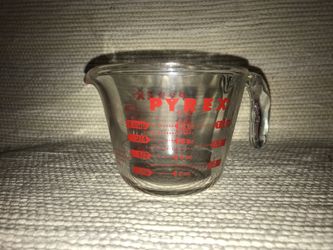 Vintage Pyrex measuring 1 cup