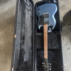 Epiphone special SG model with case