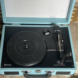 vinyl player