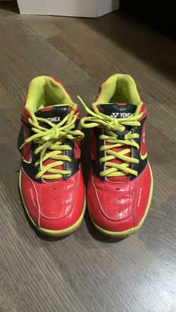 Yonex Badminton Shoe ( Unisex) , Women Size 7, Men size 5.5