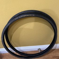 Gatorskin tires 25cm and 23cm new