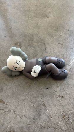 Kaws Lay Down Figure