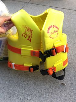 Child small life vest - water park - brand new one (30-50lbs)