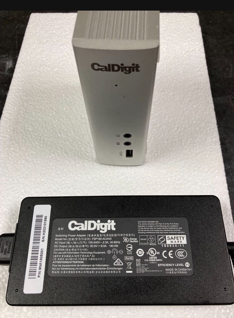 CalDigit TS3 Thunderbolt Docking Station